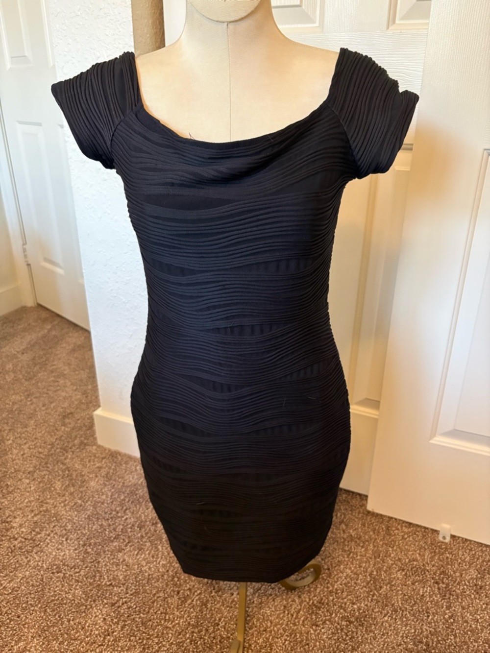 Wet Seal Black Textured Bodycon Dress